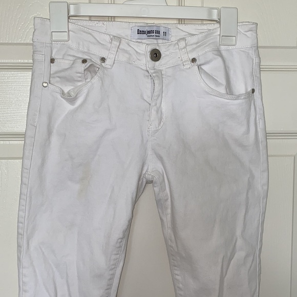 White Denim Capris - Picture 3 of 6